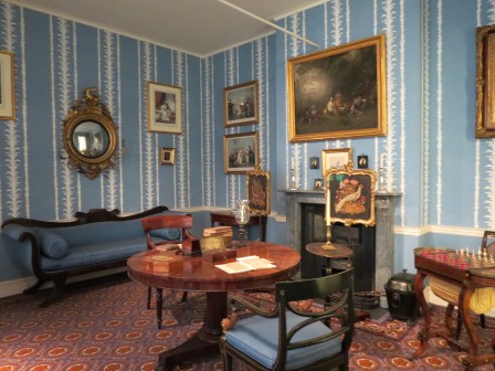 An early Victorian sitting room. I didn't include any late Victorian stuff because frankly I find the design period hideous. I never claimed impartiality. 